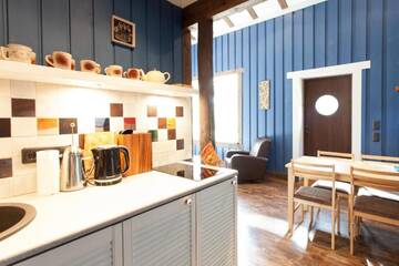 Фото номера Коттедж с видом на озеро Гостевой дом Samblamaa Guesthouse г. Раннакула 12